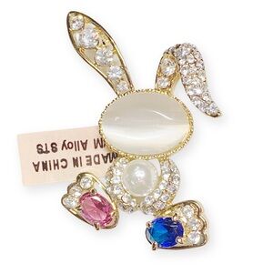 BM Alloy STS Bunny Rabbit Vintage 2” Rhinestone Opal Pearl Gold Brooch